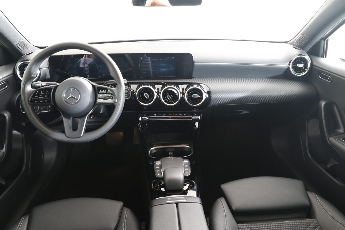 Mercedes-Benz A 180 - Bild 14