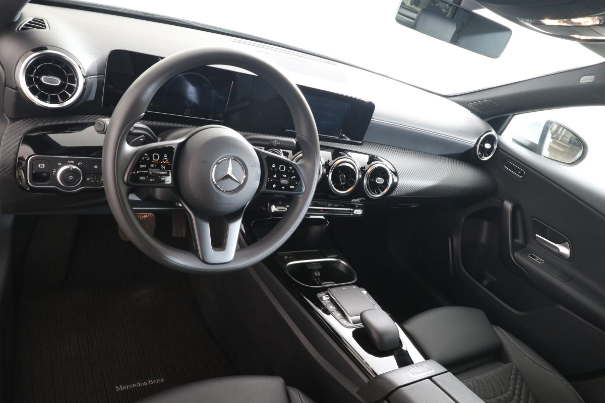 Mercedes-Benz A 180 - Bild 16