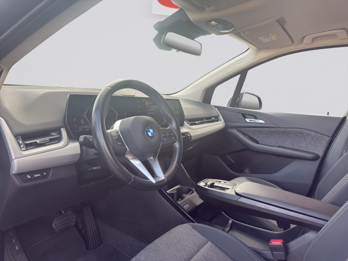 BMW 218 - Bild 9